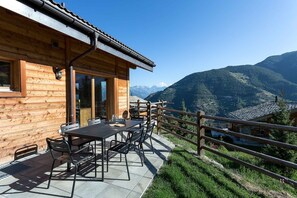 Balcony/ terrace