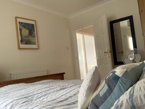 Double bedroom 2