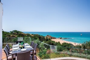 Algarve villa holidays