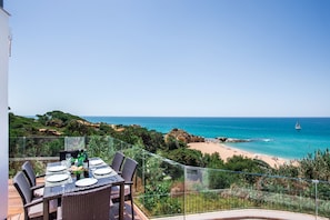 Algarve villa holidays