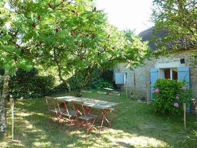 Nice typical house in french counrtyside, ideal for resting holidays in family!