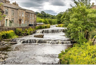 Gemütliches, traditionelles Ferienhaus mit Blick auf Wasserfälle, Gayle, Hawes, Yorkshire Dales.