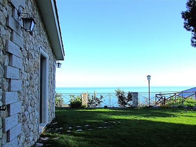 Summer cottage with pool and breathtaking views, Gargano National Park