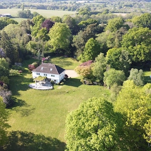 Impresionante casa de 5 dormitorios para 10 * WOW AONB vistas * Barnfield House Kent