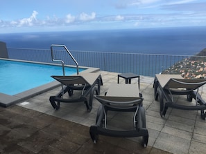 Swimming Pool with sea view and private.