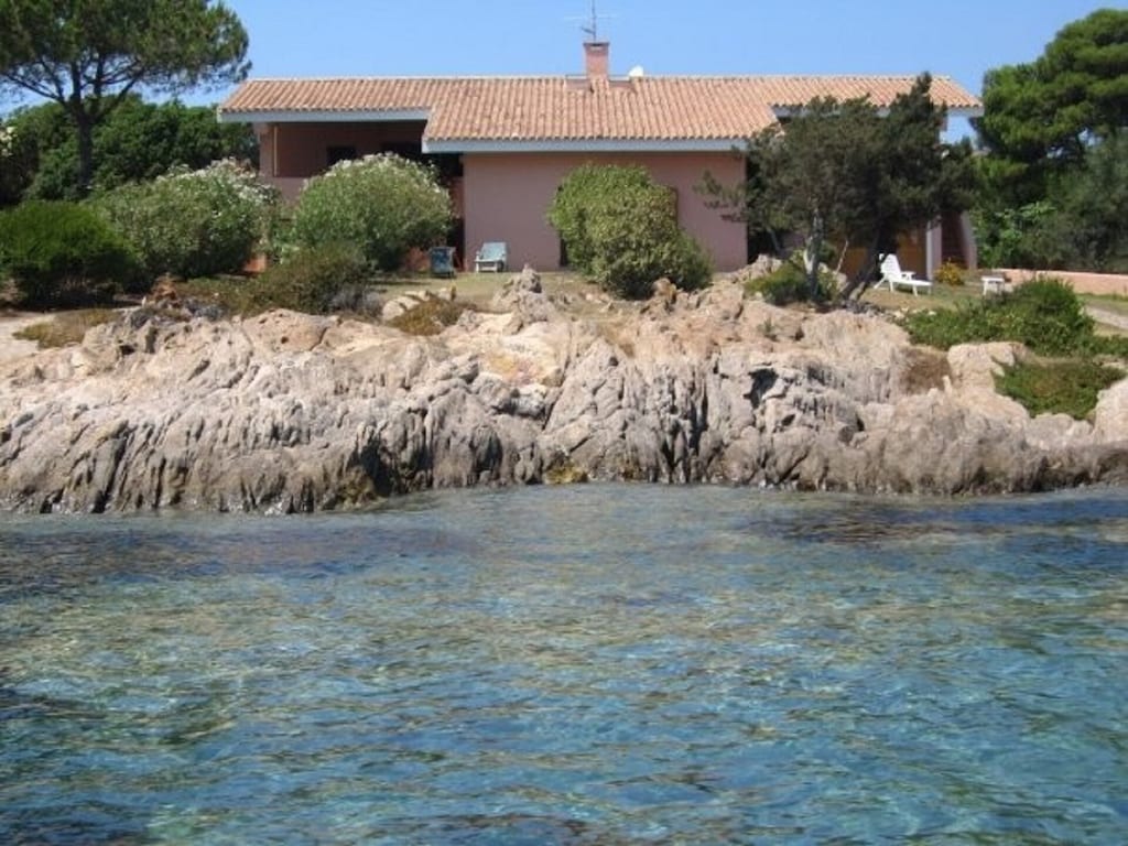 VILLA IN RIVA AL MARE MIT PRIVATEM GARTEN UND HERRLICHER TERRASSE 5/7 ...