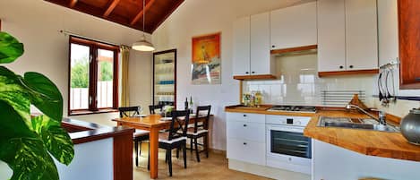 Kitchen and dining area