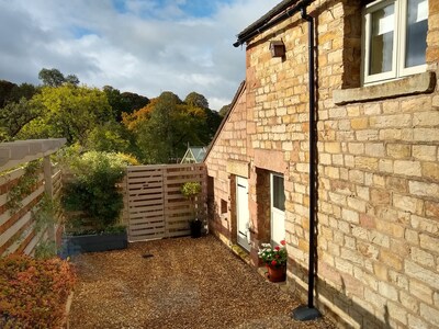 Luxury barn in Peak District National Park - peaceful with great views