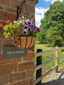 Luxury barn in Peak District National Park - peaceful with great views