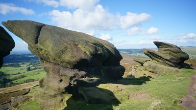 Luxury barn in Peak District National Park - peaceful with great views