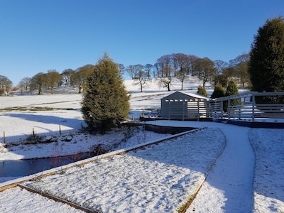 Luxury barn in Peak District National Park - peaceful with great views