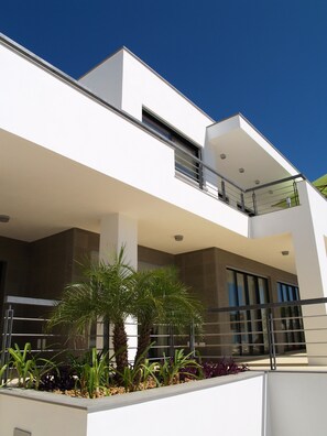 Balcony & pool access from bedrooms