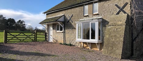 Leigh Nook Cottage