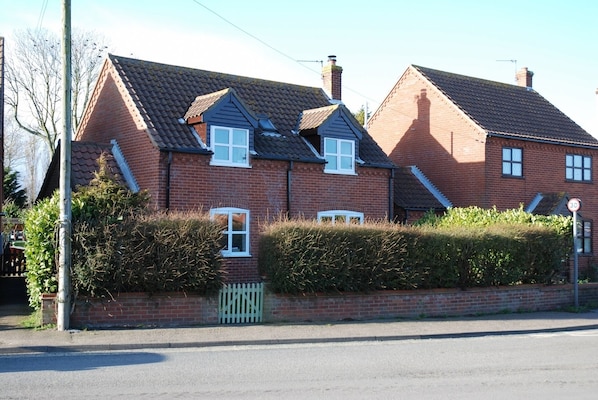 Detached Cottage decorated and furnished to a modern luxury standard.