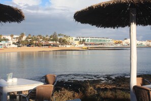 Lovely beach bar / restaurant 1 minute walk away