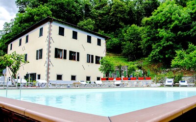 Tosca. Hermoso apartamento en la Toscana Villa con piscina