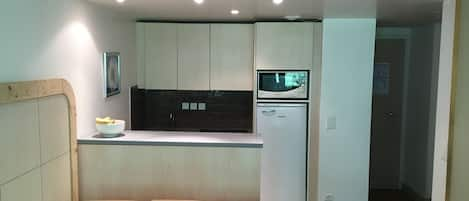 Kitchenette and dining area,