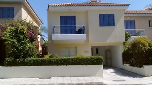 Adara House (2)