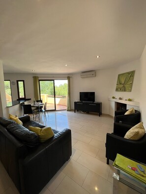 Open plan living and dining area.