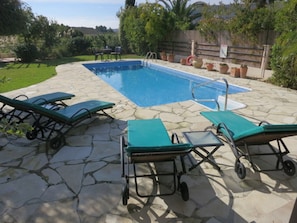 Pool and Terrasse