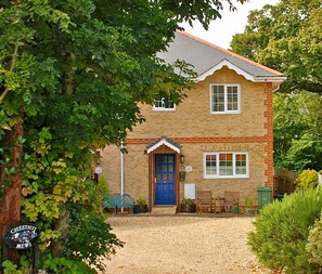 Chestnut Mews Entrance