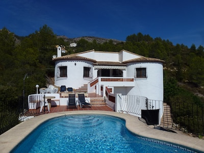 Villa With Private Pool And Spectacular Views Of Mountains