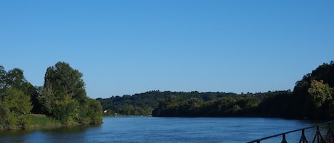 Une vue exceptionnelle sur la Dordogne depuis la maison
An exceptional view