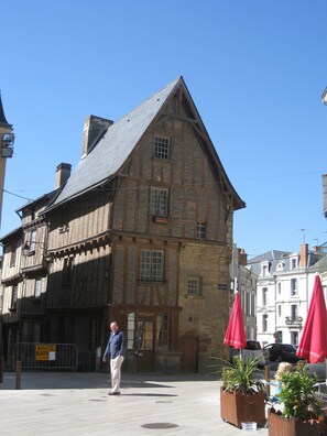 Thouars historic centre