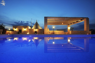 Typical rural Trullo with exclusive private pool, ideal for couples and families