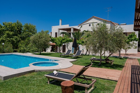 Pool area