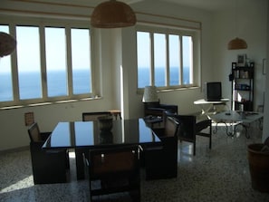 Dining room with panoramic windows