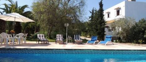 Private Pool (4m x 9m)