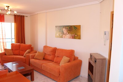 New apartment with WiFi, swimming pool, private parking next to the beach