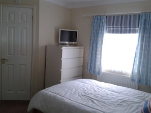 master bedroom with en-suite
