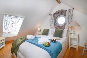 Bedroom with Superking bed