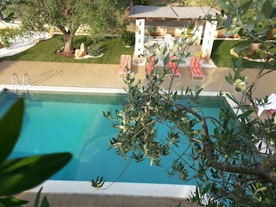 Fabulosa Villa y piscina cerca del pueblo de Francavilla Fontana con WI FI gratis   