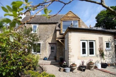 Atemberaubende 18. Jahrhundert Cotswold Cottage