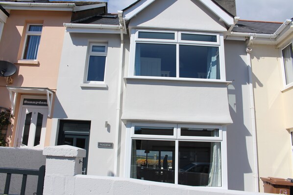 Paxdene Front