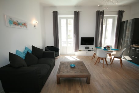 Living and Dining Area