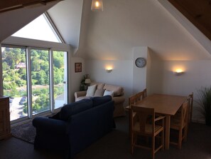 Lounge area