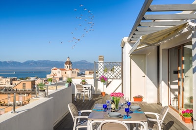 Neues Penthouse mit herrlichem Blick auf Cagliari