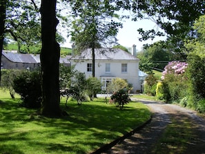 Buckland House & Drive