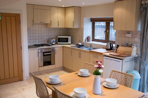 Fully equipped kitchen and dining for up to 6