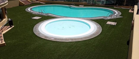 Large pool and separate children's pool