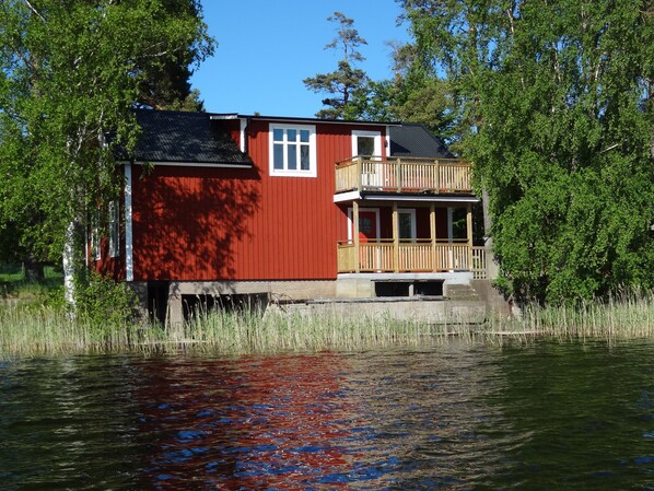 Vy från sjön