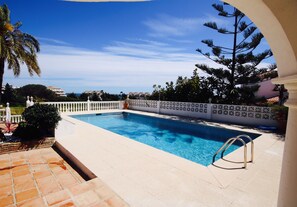 Pool with sea views
