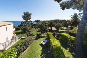 Balcony Sea & Garden Views