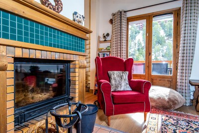 Luxury ski-in, ski-out apartment in Les Arcs 1950, sleeping up to 10