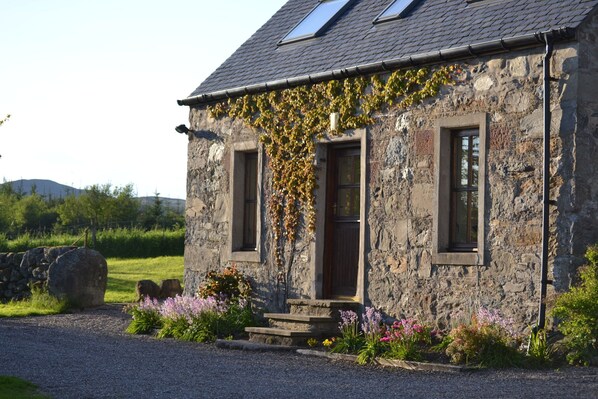 A cosy cottage in the most beautiful countryside. 