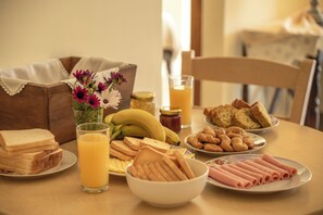 Breakfast meal